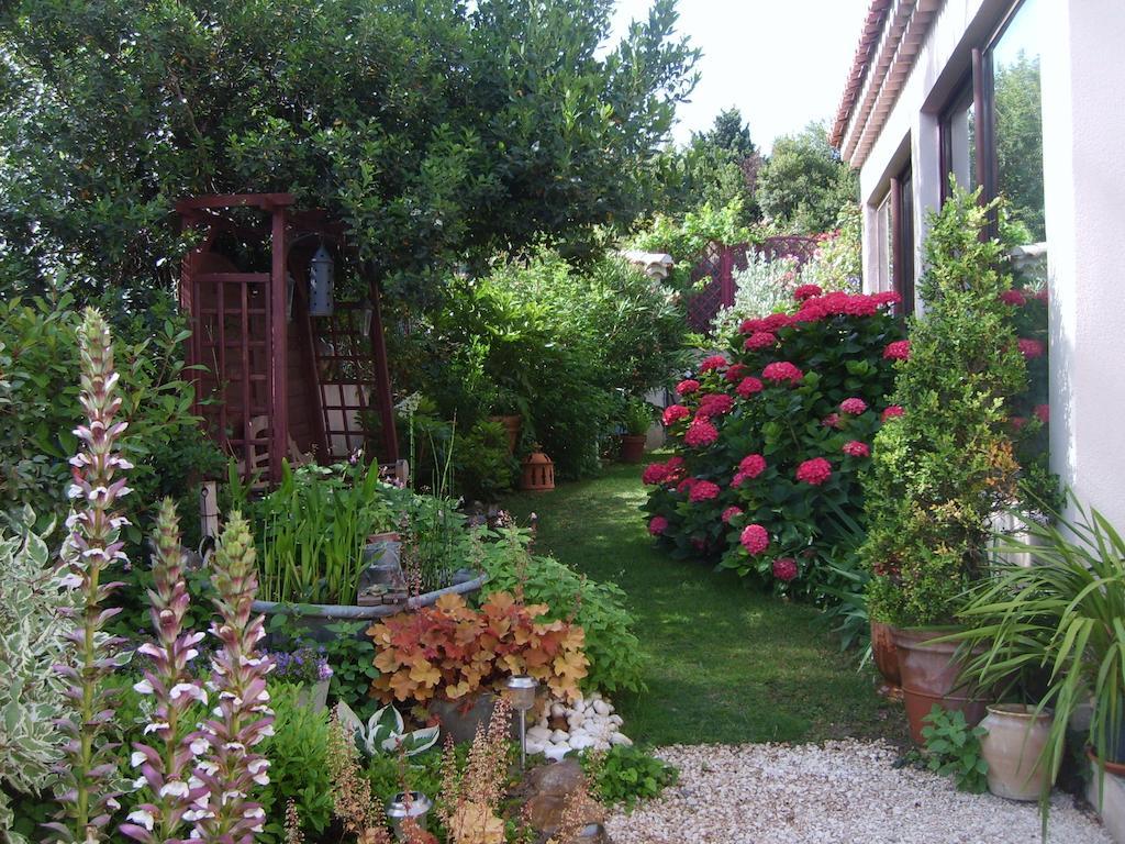 Le Clos Martin Eyragues Exterior foto